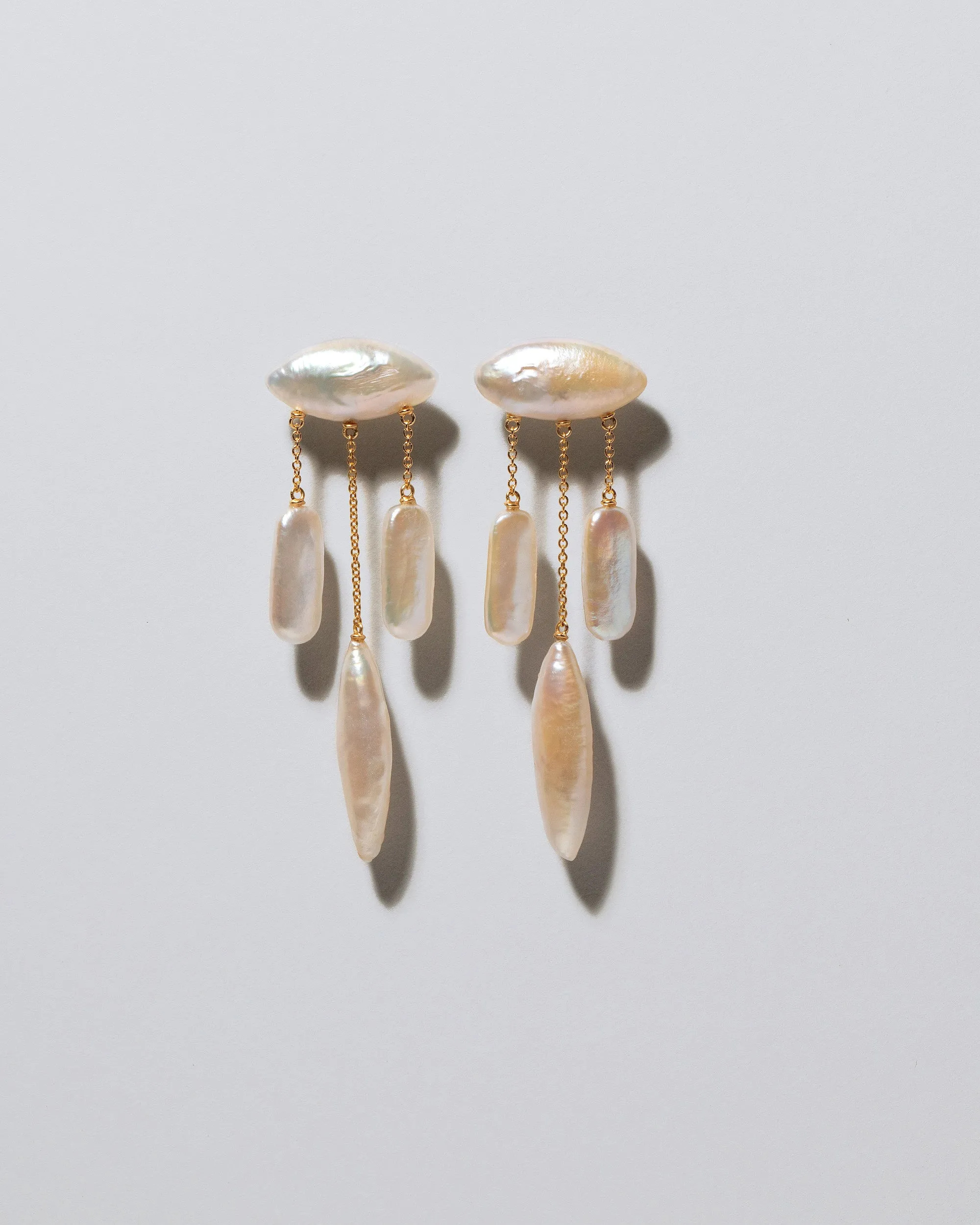 Egret Pearl Earrings