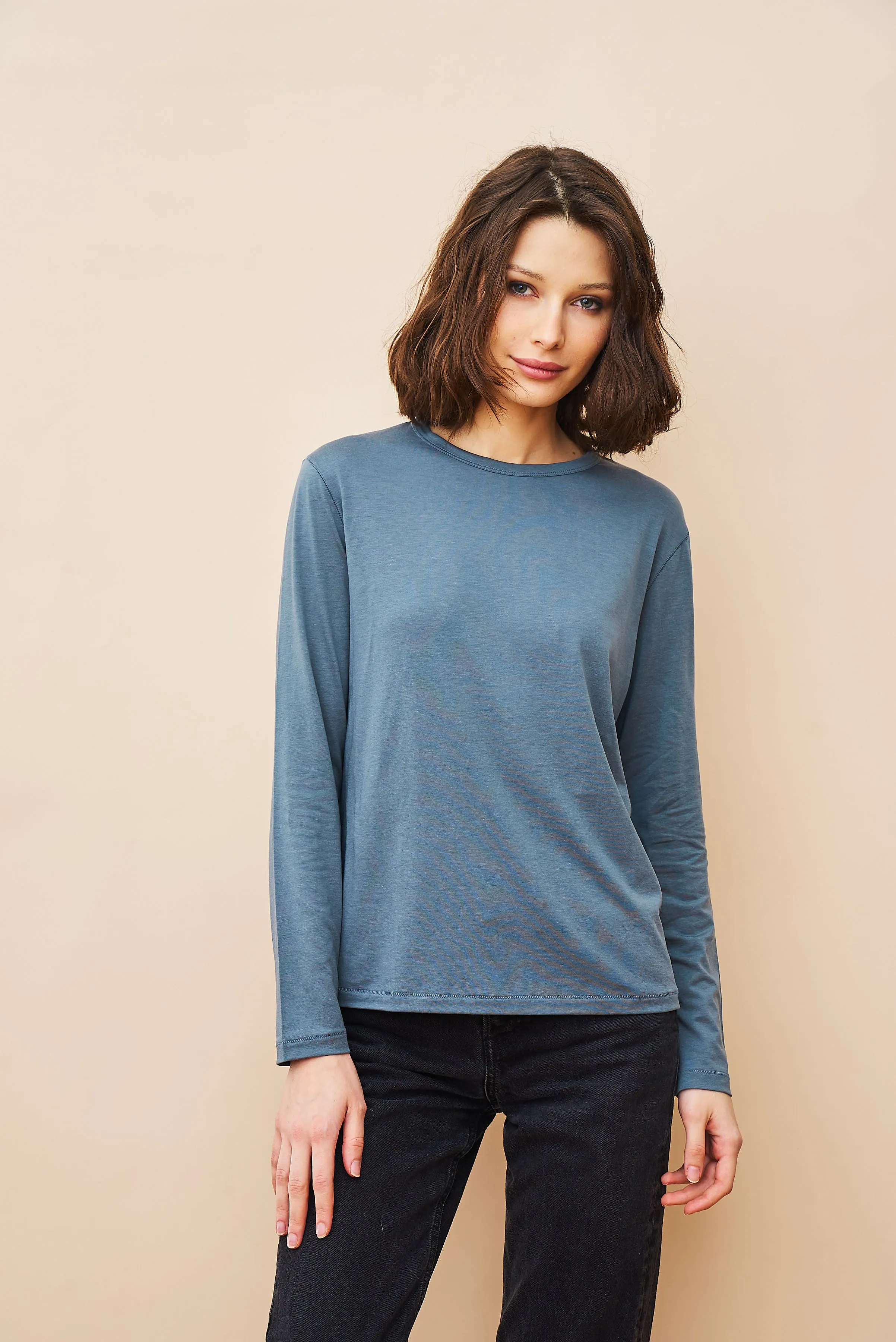 Lyocell Cotton Long Sleeve Semi Relaxed Crewneck in Gris Bleu