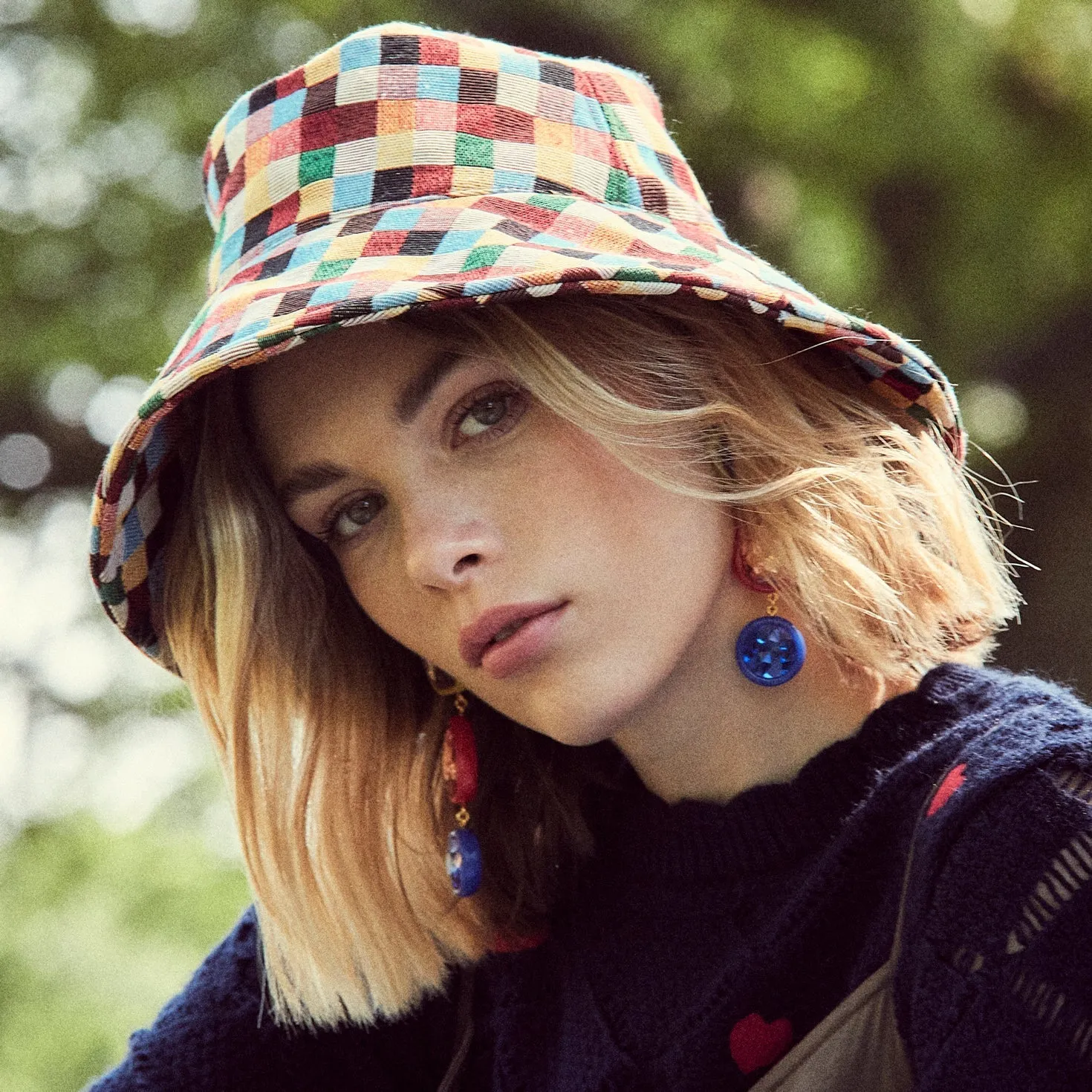 RAINBOW POP CHECKERED LONG BRIM BUCKET HAT